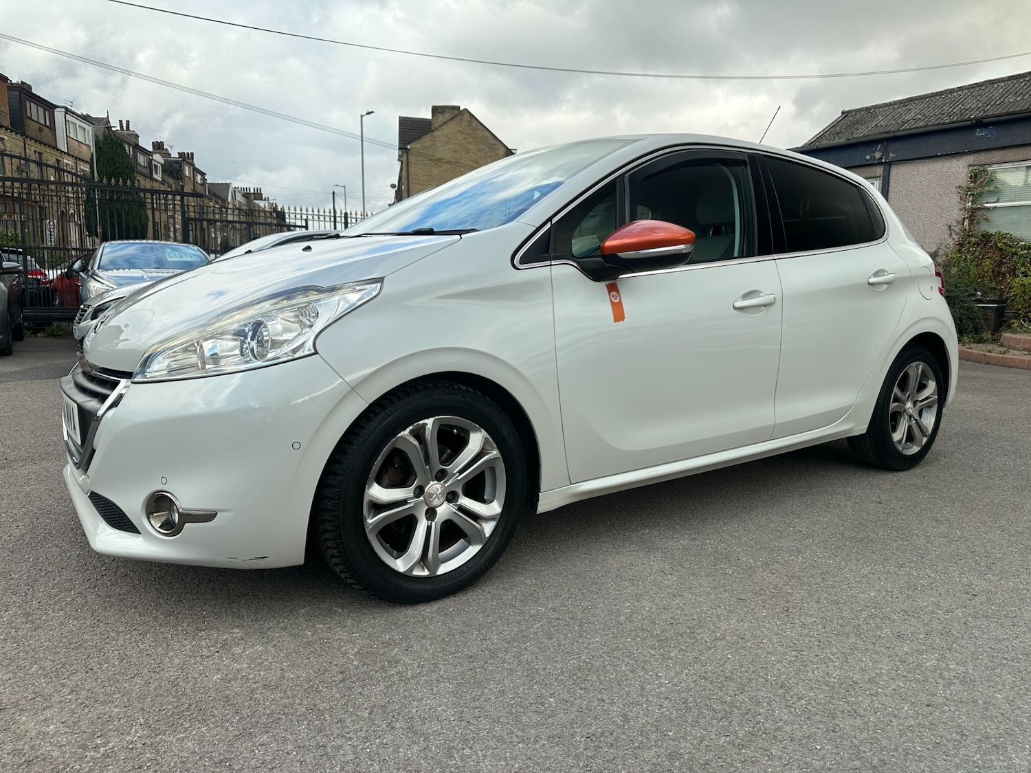 Used Peugeot 208 2014 for sale - 77417281: Photo 4