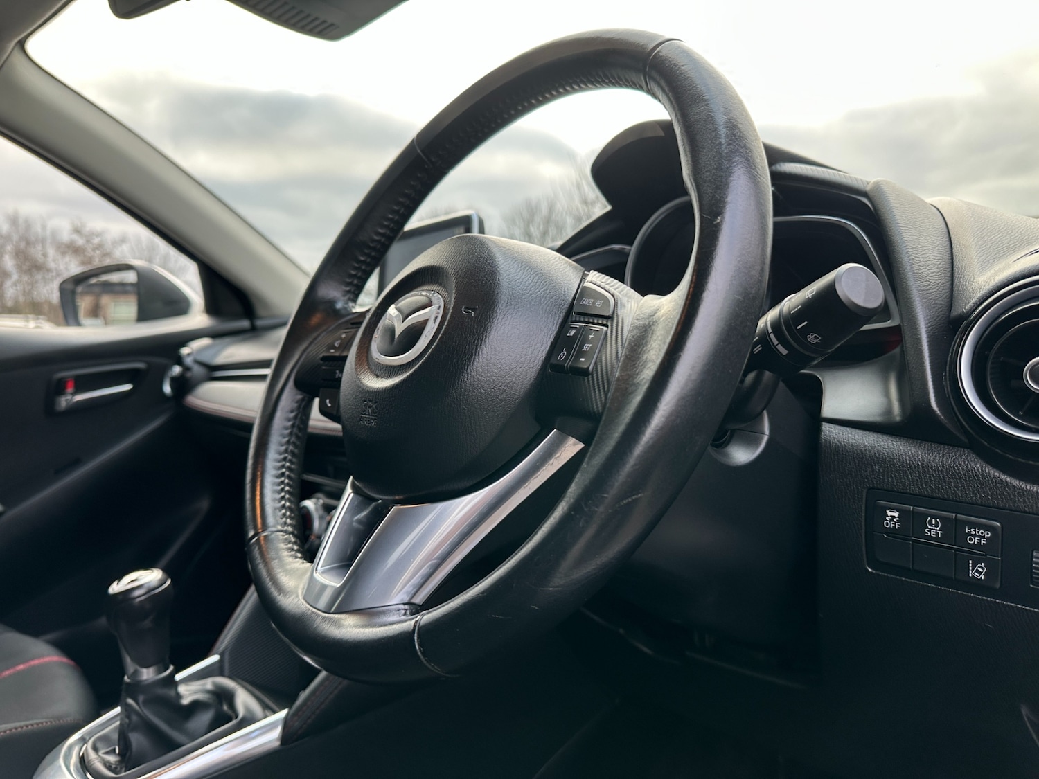 Used Mazda Mazda2 2016 for sale - 77069849: Photo 35