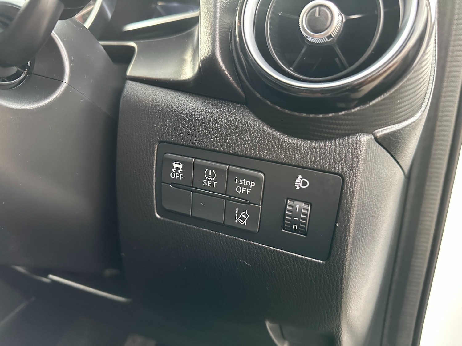 Used Mazda Mazda2 2016 for sale - 77069849: Photo 46