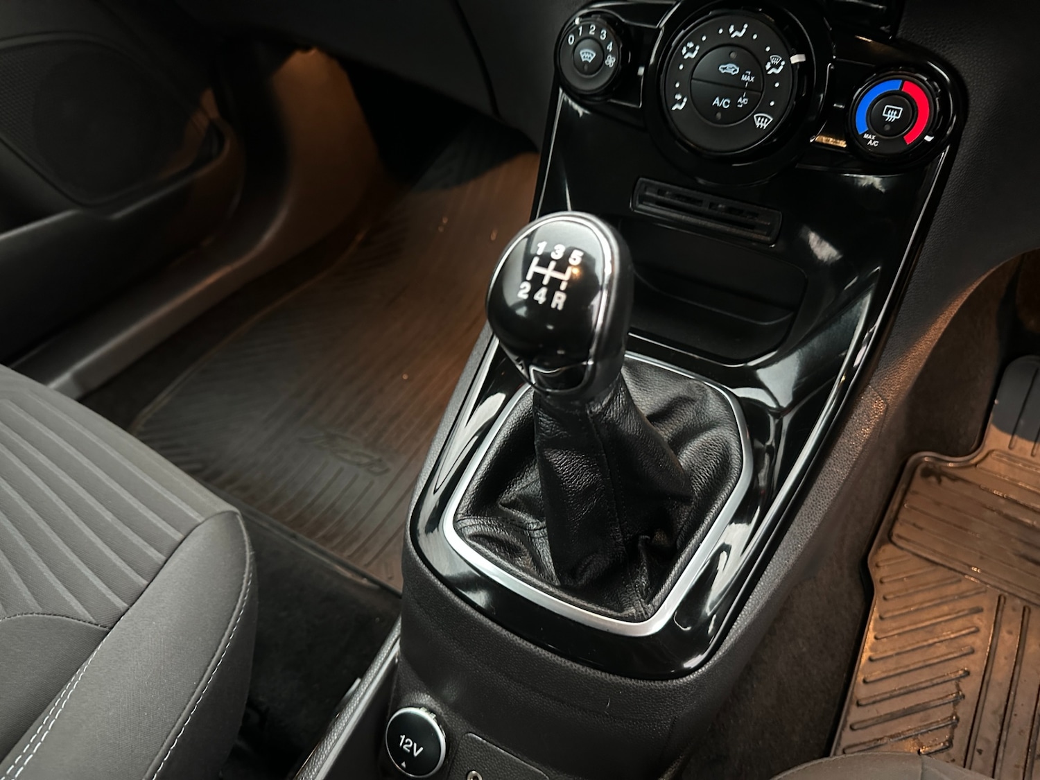 Used Ford Fiesta 2013 for sale - 76809297: Photo 33