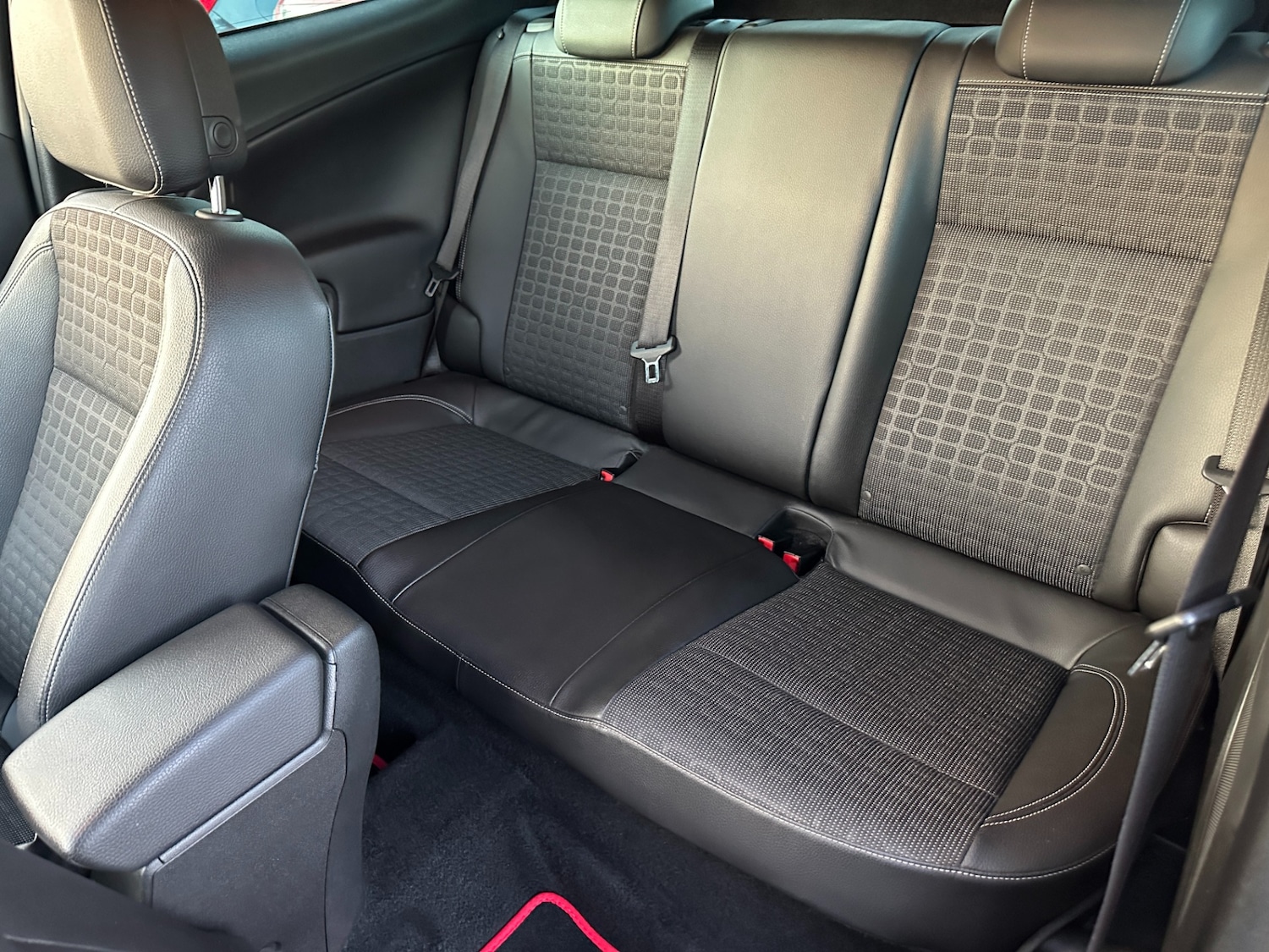 Used Vauxhall Astra GTC 2013 for sale - 77937599: Photo 10