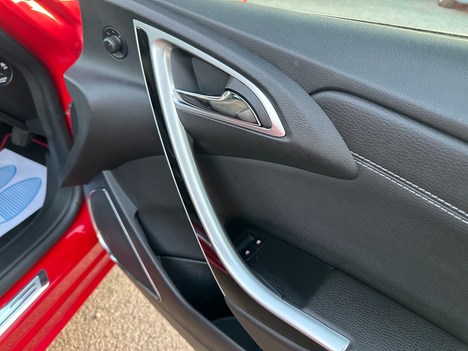 Used Vauxhall Astra GTC 2013 for sale - 77937599: Photo 25