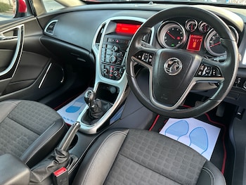 Used Vauxhall Astra GTC 2013 for sale - 77937599: Photo