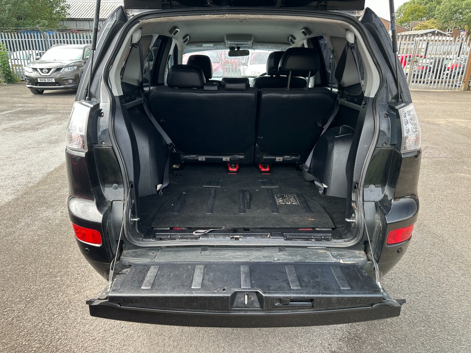 Used Citroen C-Crosser 2010 for sale - 76444737: Photo 15