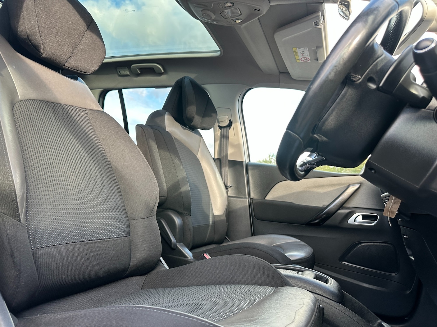 Vehicle 29