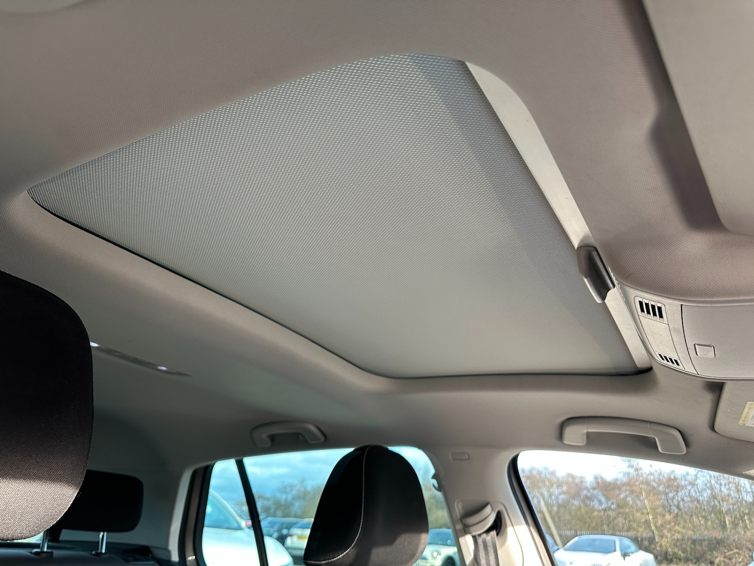 Used Volkswagen Golf 2014 for sale - 77668203: Photo 46