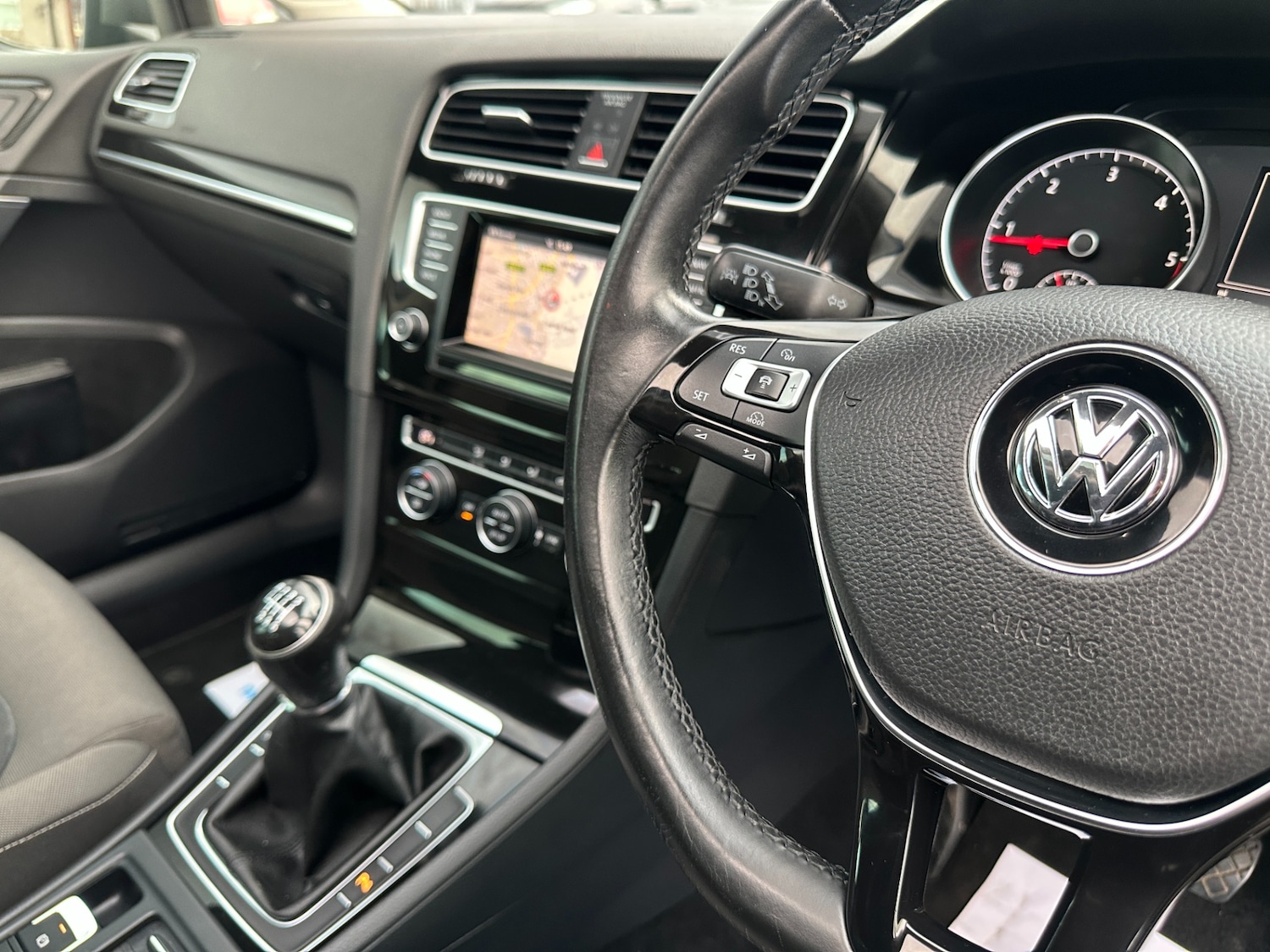 Used Volkswagen Golf 2014 for sale - 77668203: Photo 54