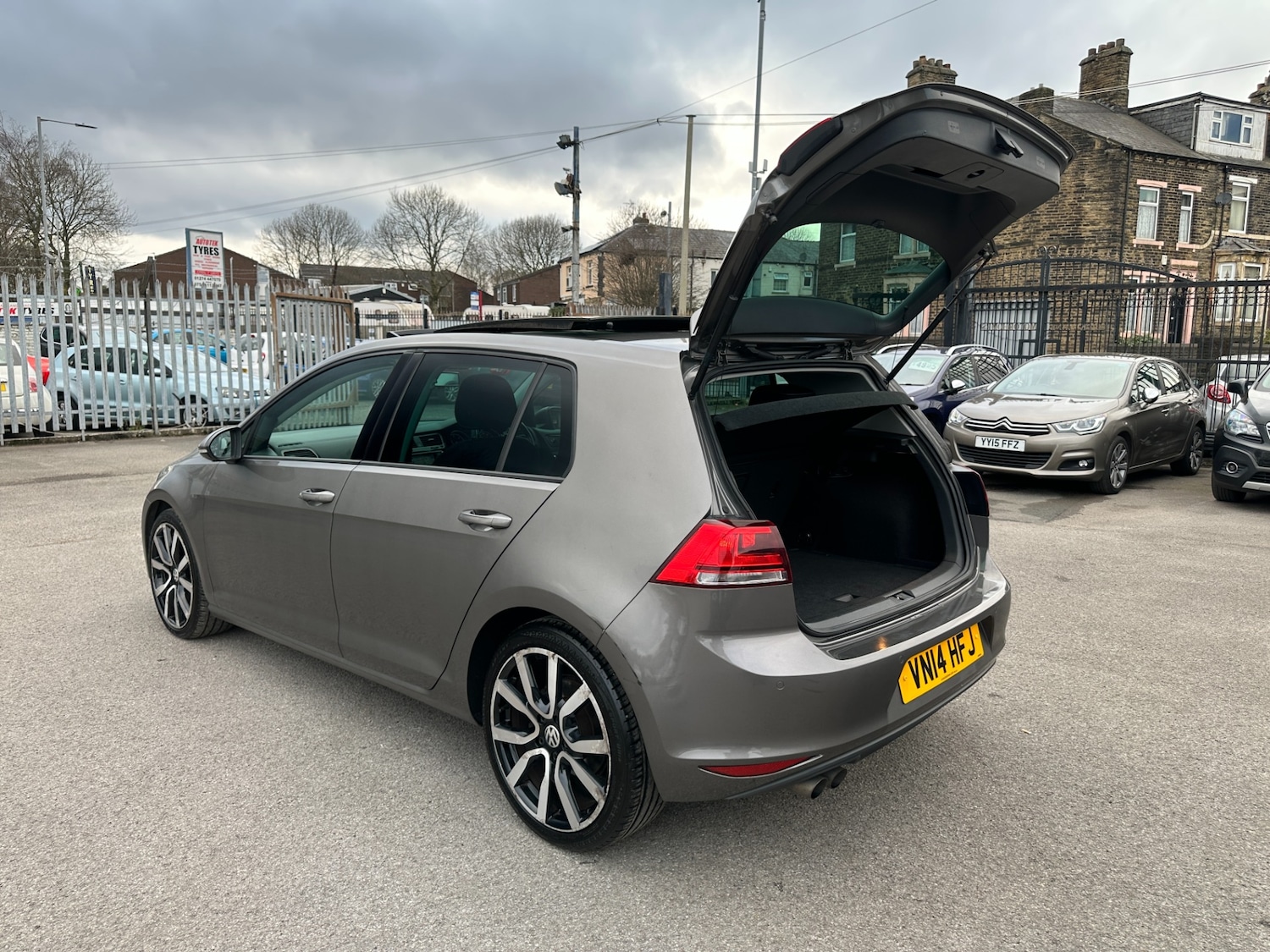 Used Volkswagen Golf 2014 for sale - 77668203: Photo 64