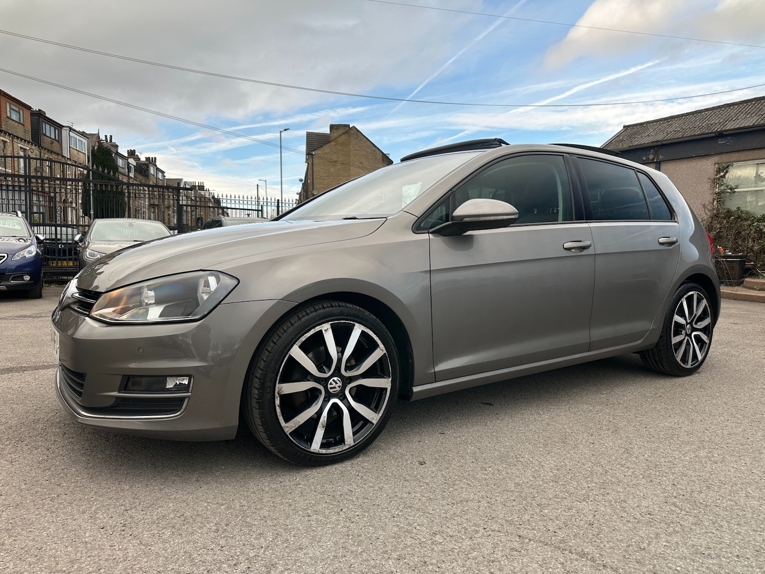 Used Volkswagen Golf 2014 for sale - 77668203: Photo 7