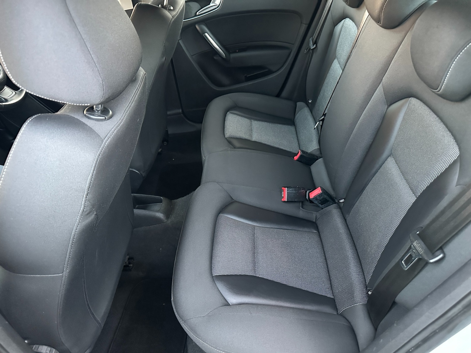 Used Audi A1 2012 for sale - 76697042: Photo 12