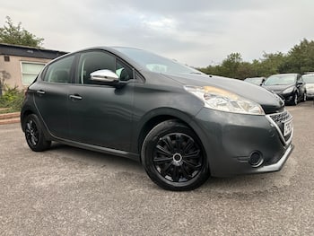 Used Peugeot 208 2013 for sale - 79723933: Photo