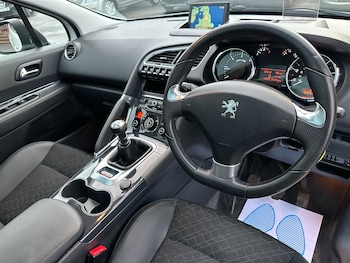 Used Peugeot 3008 2015 for sale - 77545952: Photo