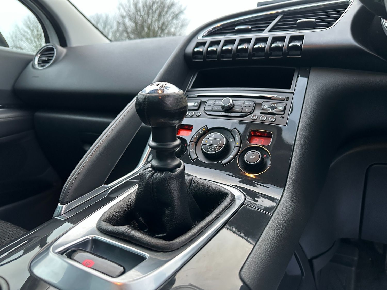 Used Peugeot 3008 2015 for sale - 77545952: Photo 9