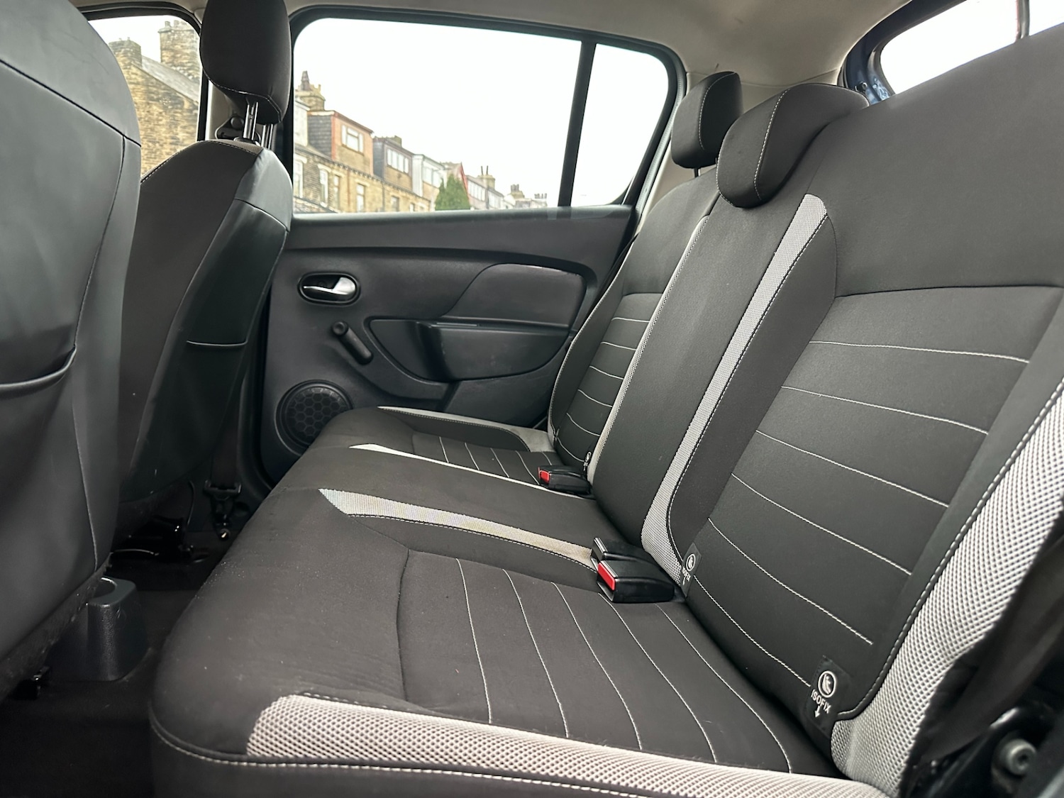 Used Dacia Sandero Stepway 2018 for sale - 77792684: Photo 11