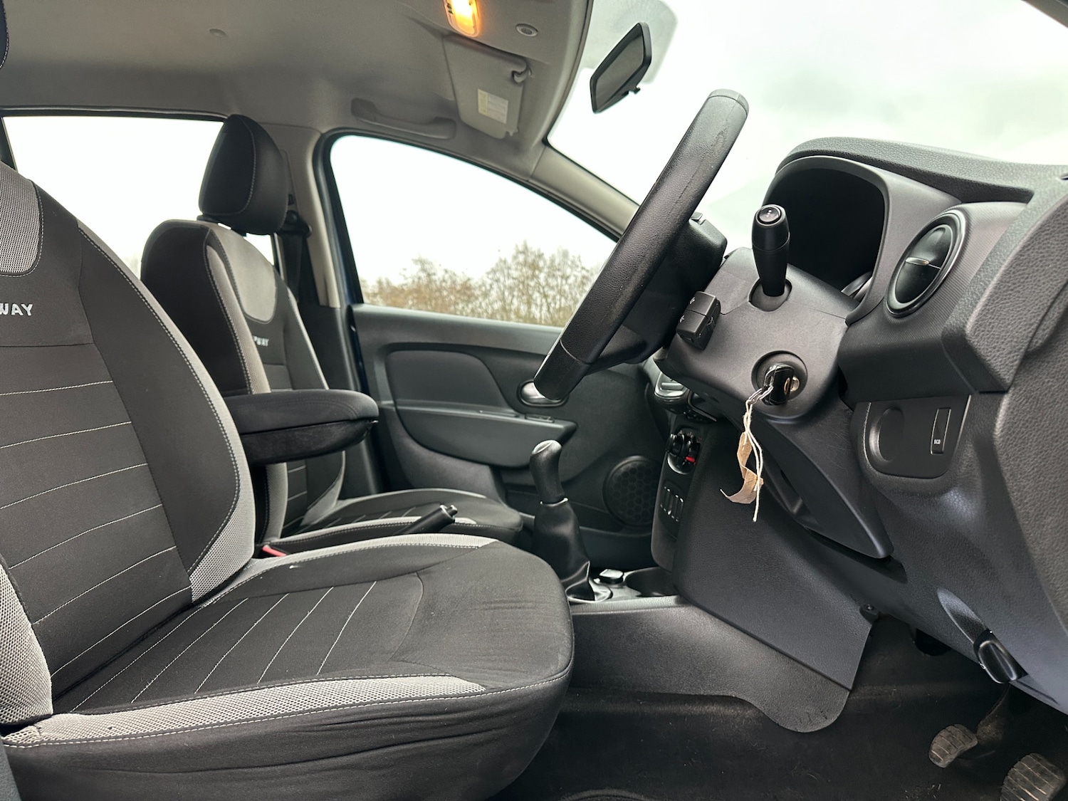 Used Dacia Sandero Stepway 2018 for sale - 77792684: Photo 31