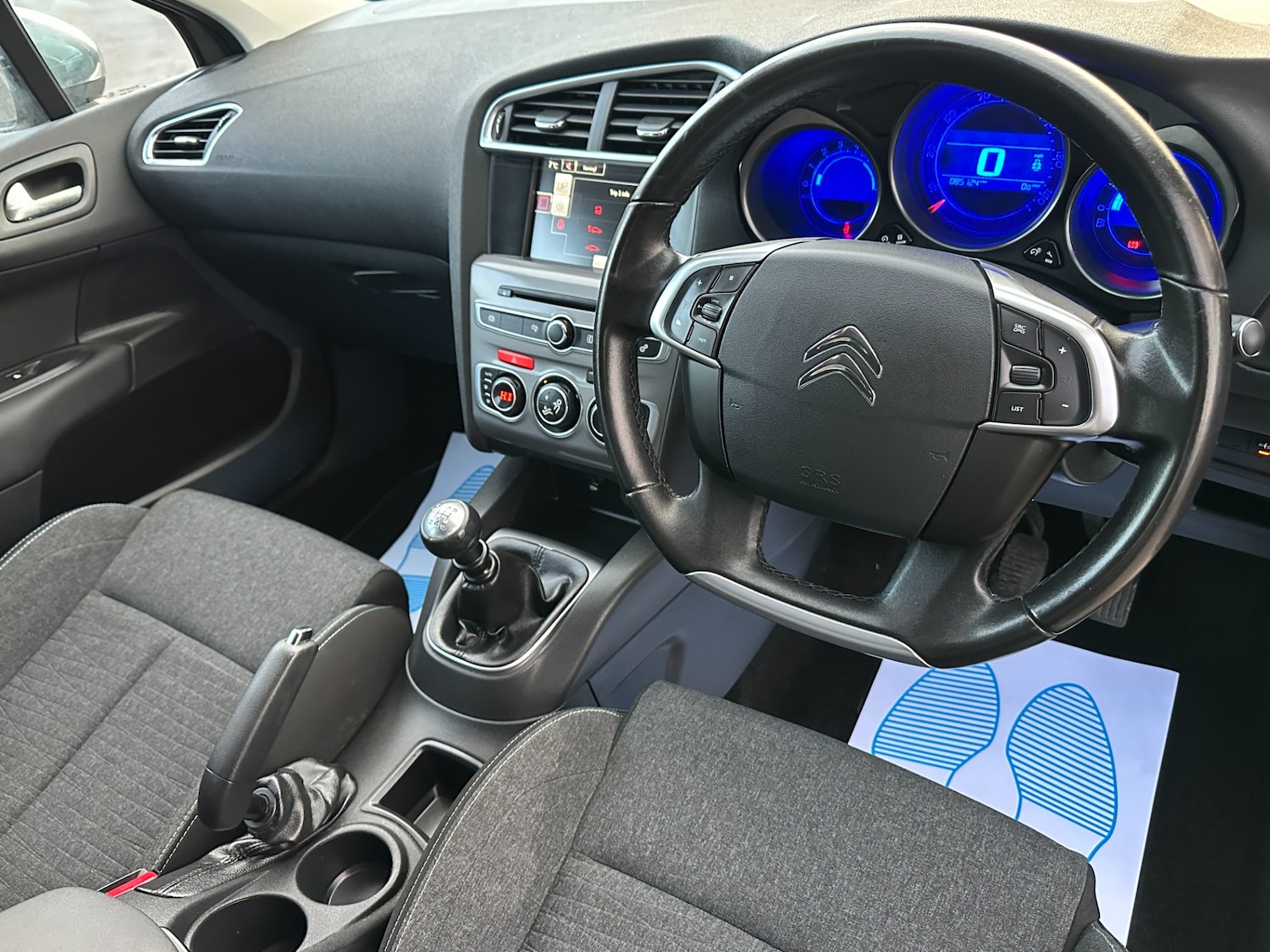 Used Citroen C4 2015 for sale - 77261832: Photo 2