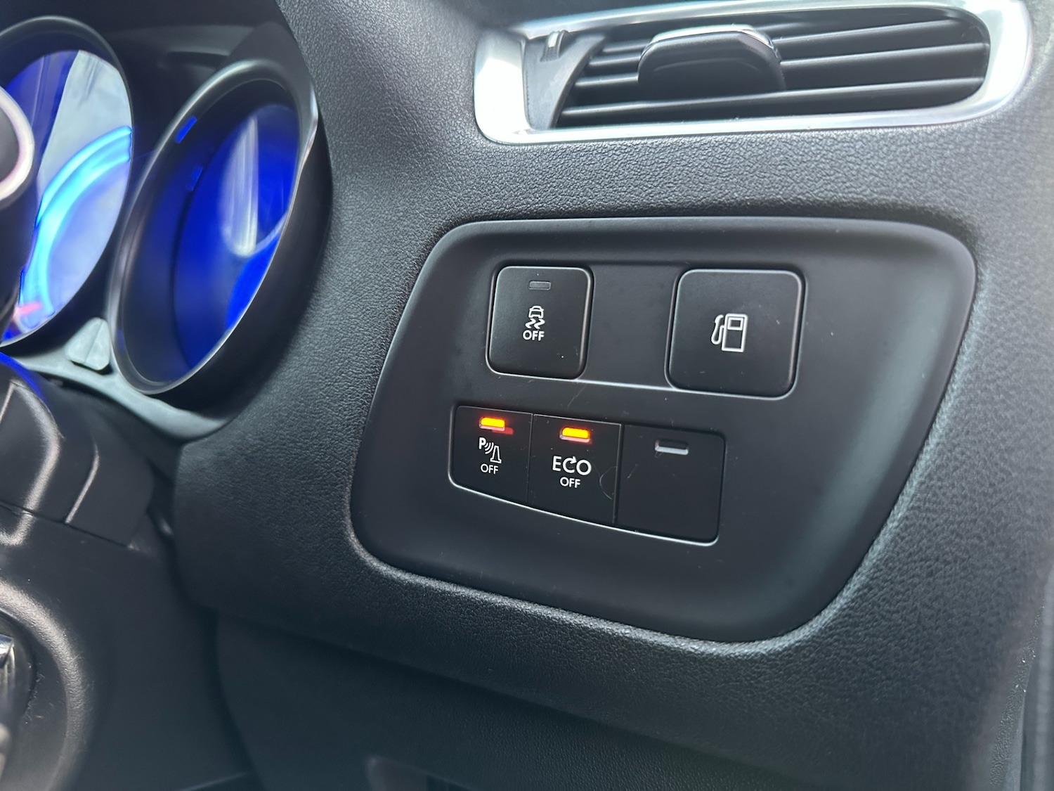 Used Citroen C4 2015 for sale - 77261832: Photo 38