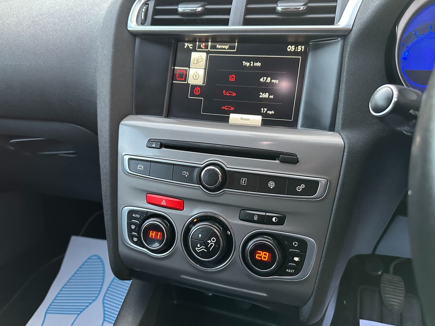 Used Citroen C4 2015 for sale - 77261832: Photo 8