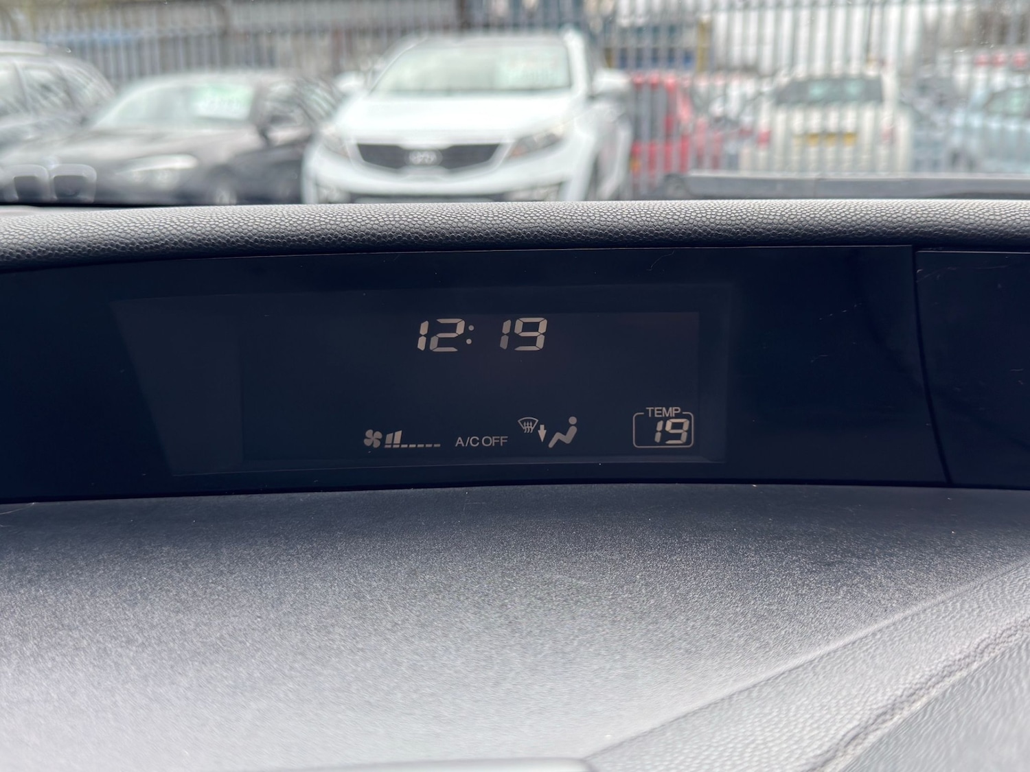 Used Honda Civic 2010 for sale - 77902074: Photo 15