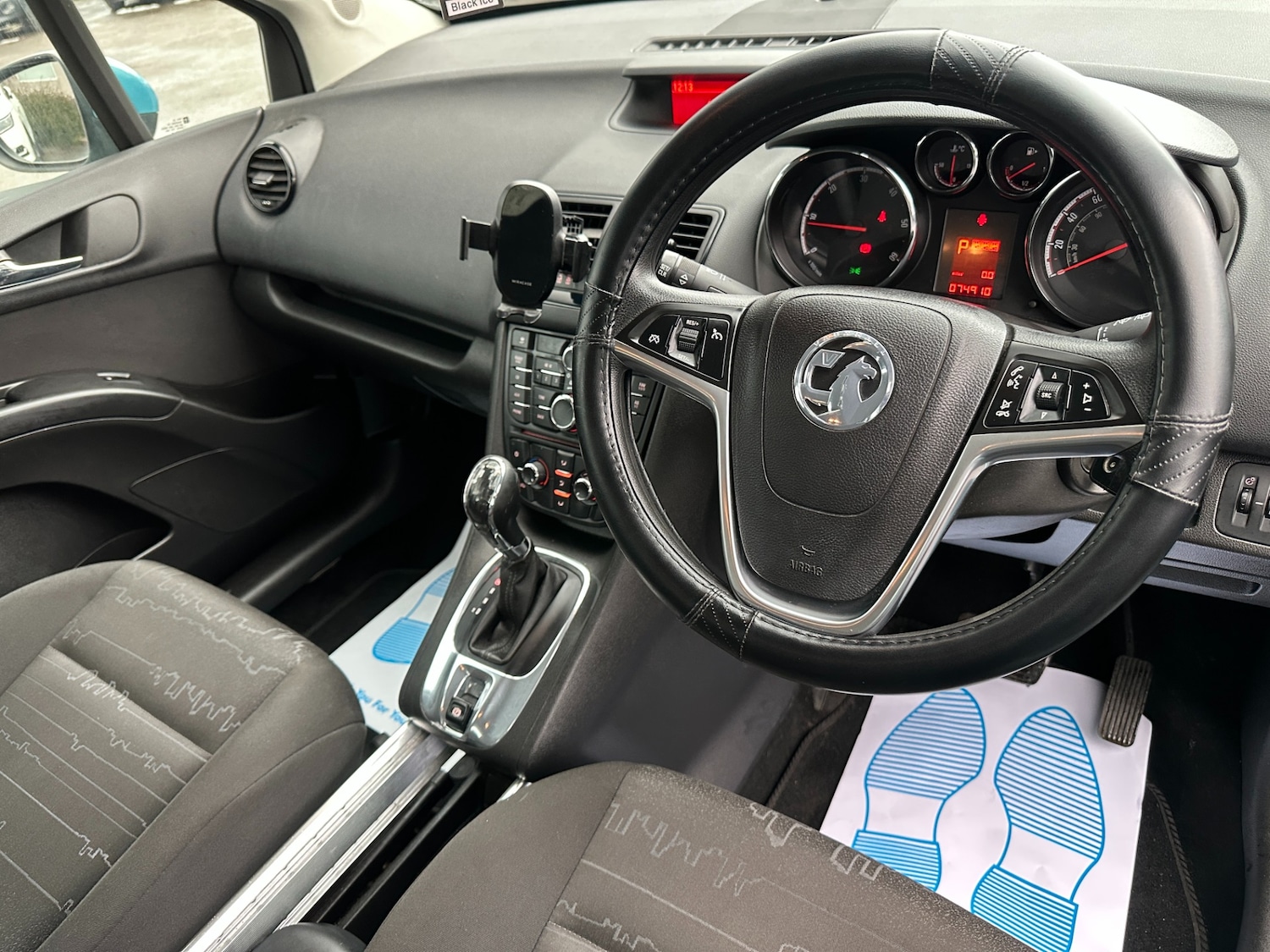 Used Vauxhall Meriva 2011 for sale - 77562768: Photo 2