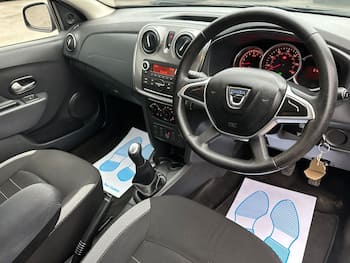 Used Dacia Sandero Stepway 2018 for sale - 79673461: Photo