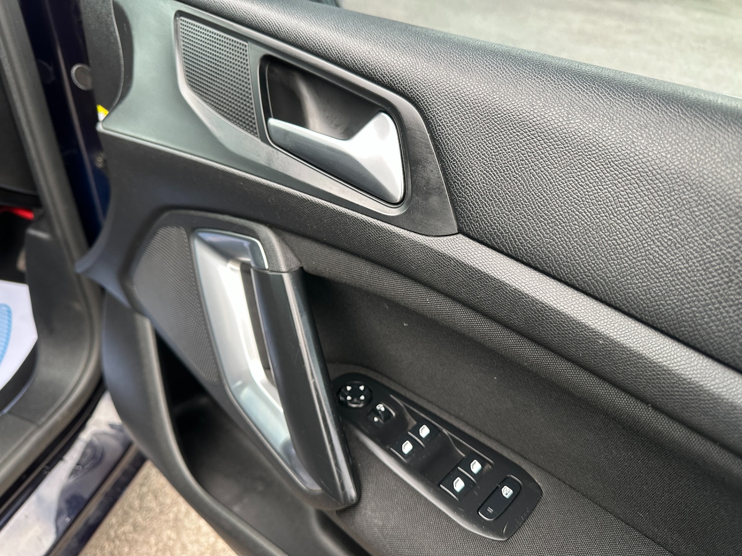 Used Peugeot 308 2015 for sale - 77833729: Photo 23