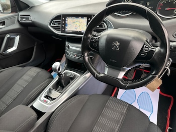 Used Peugeot 308 2015 for sale - 77833729: Photo