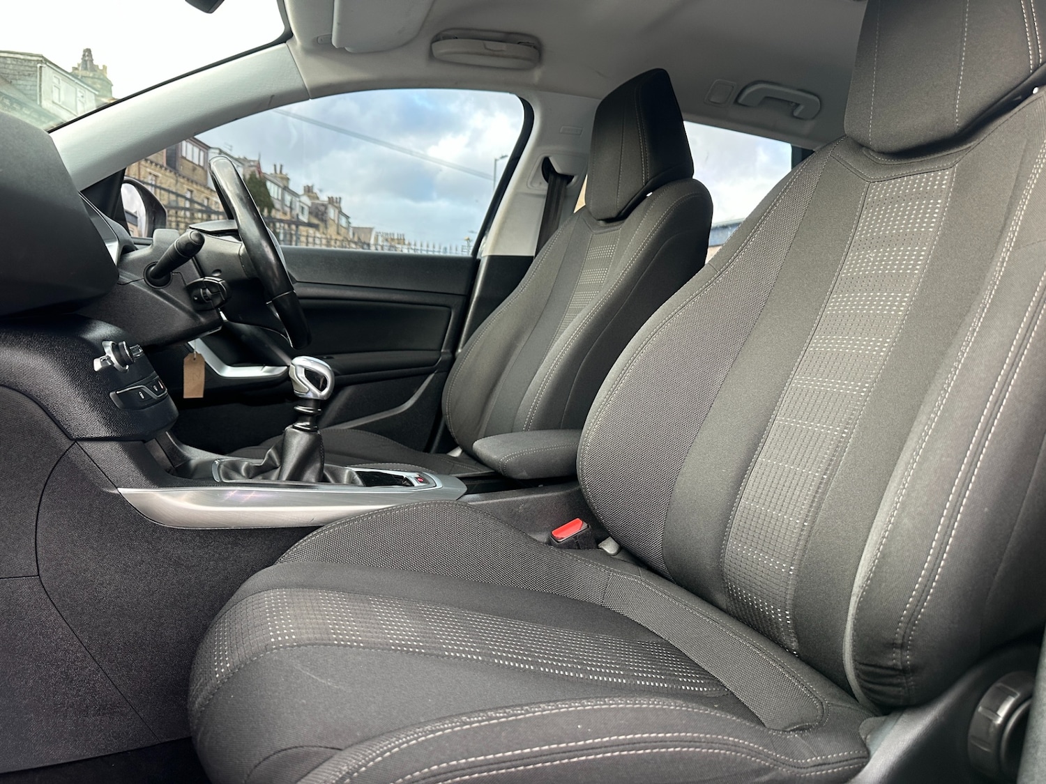 Used Peugeot 308 2015 for sale - 77833729: Photo 40