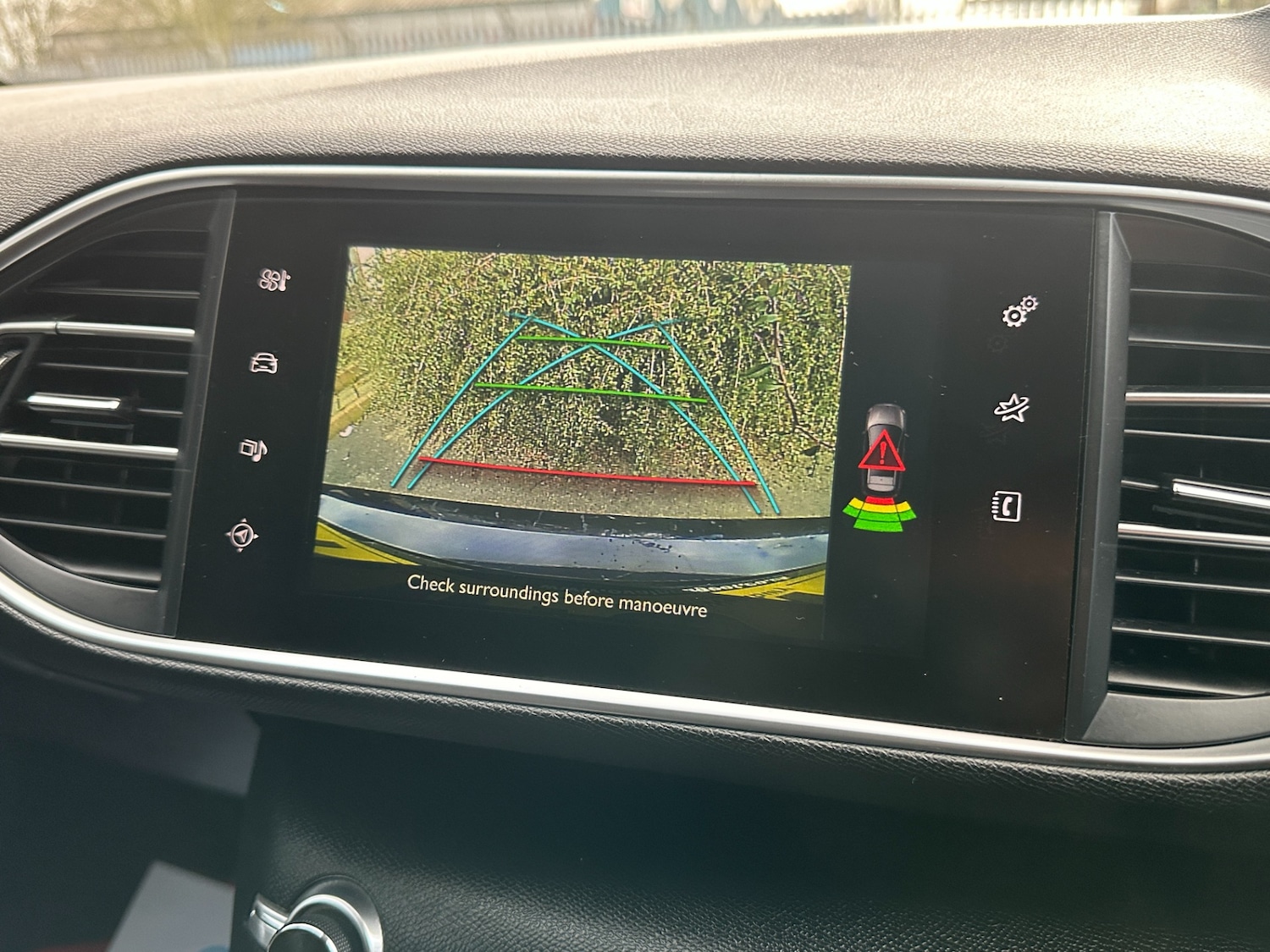 Used Peugeot 308 2015 for sale - 77833729: Photo 9