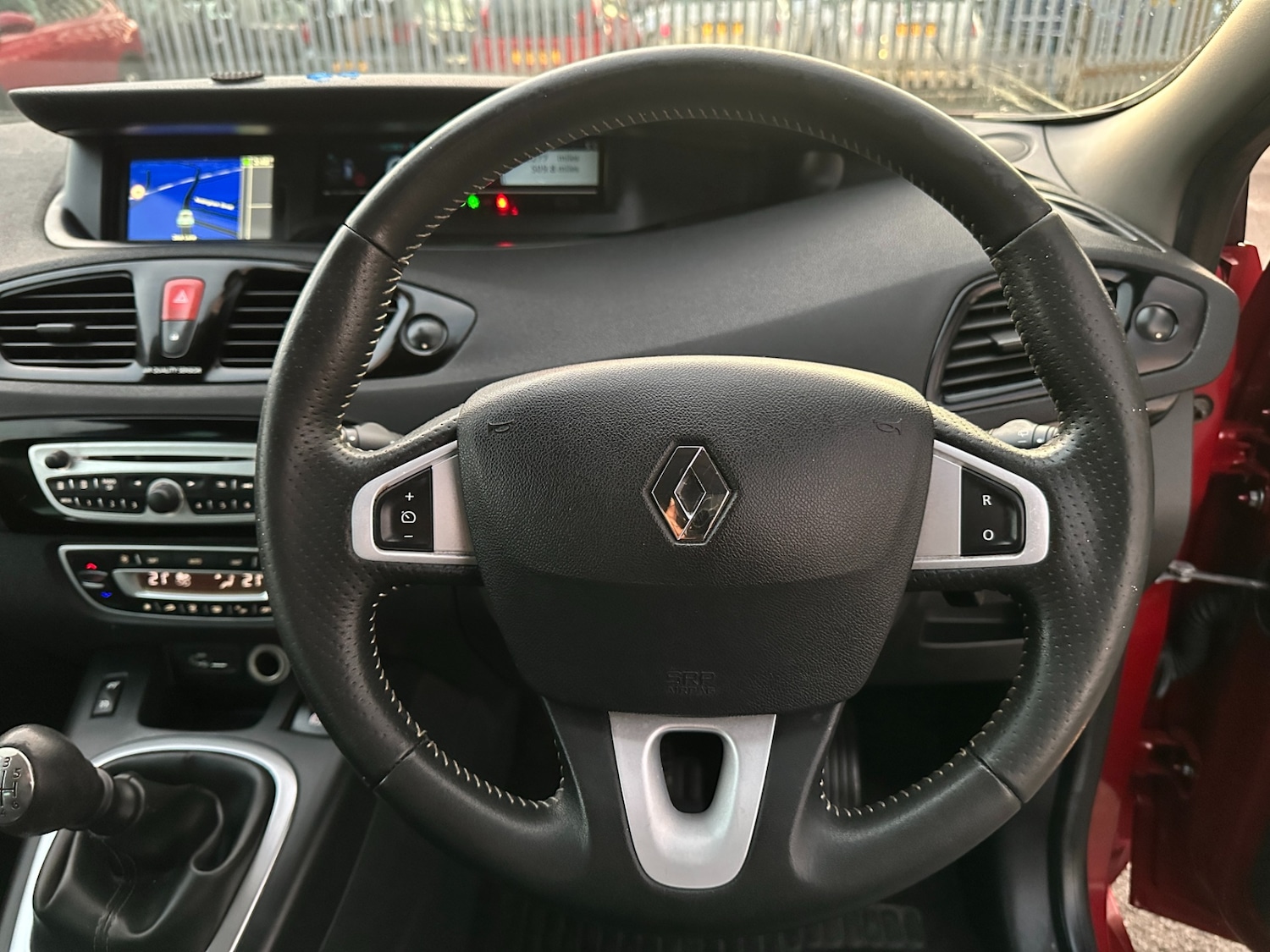 Used Renault Scenic 2011 for sale - 76960293: Photo 26