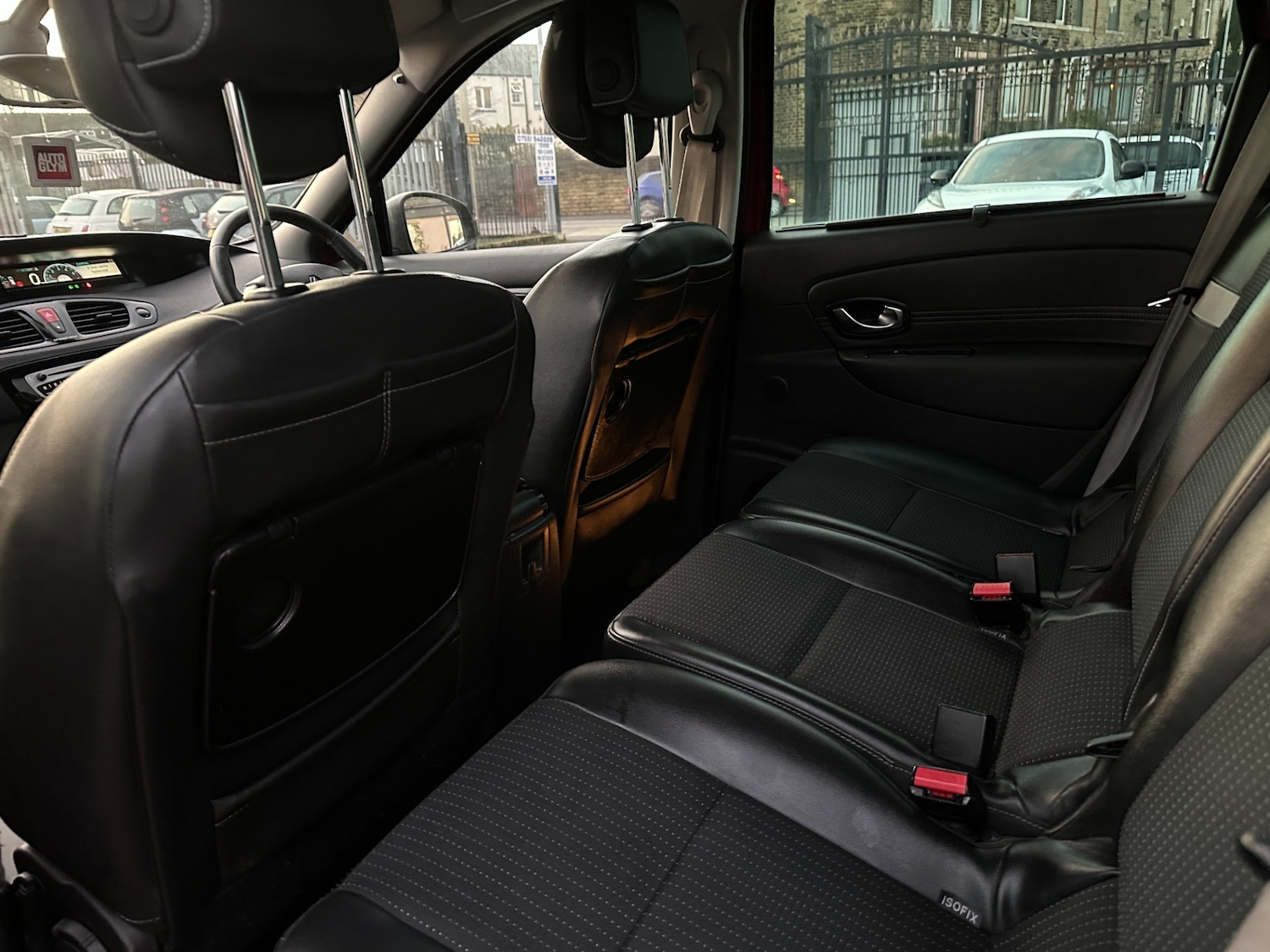 Used Renault Scenic 2011 for sale - 76960293: Photo 29