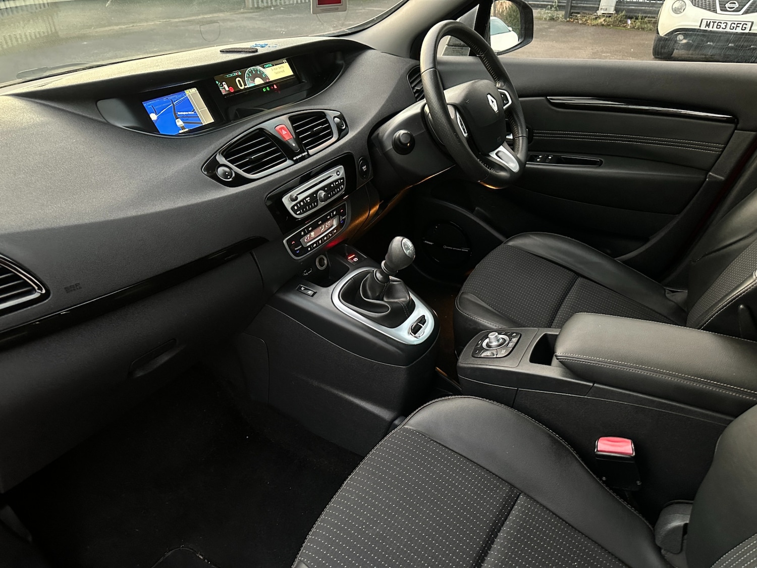 Used Renault Scenic 2011 for sale - 76960293: Photo 31