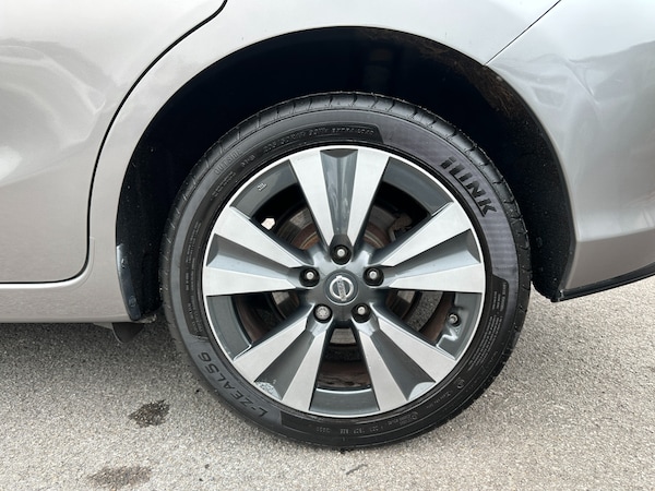 Used Nissan Pulsar 2015 for sale - 76264475: Photo 33