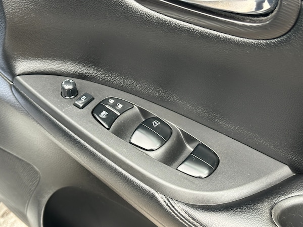 Used Nissan Pulsar 2015 for sale - 76264475: Photo 35