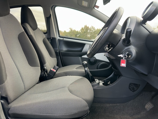 Used Toyota AYGO 2013 for sale - 76341010: Photo 17
