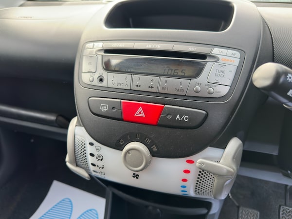 Used Toyota AYGO 2013 for sale - 76341010: Photo 20