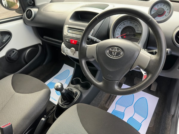 Used Toyota AYGO 2013 for sale - 76341010: Photo 2