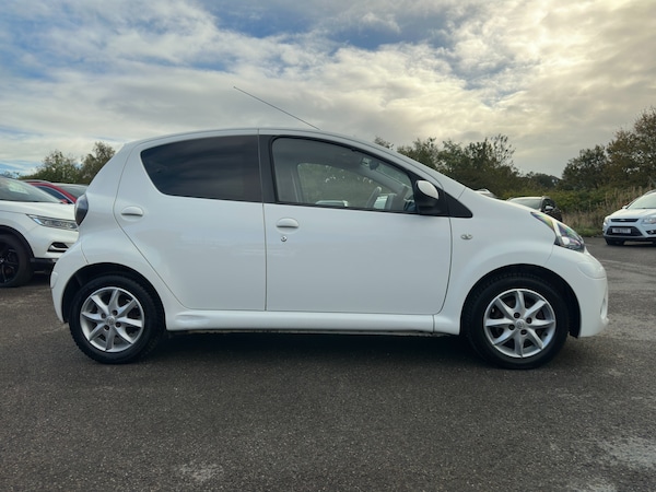 Used Toyota AYGO 2013 for sale - 76341010: Photo 8