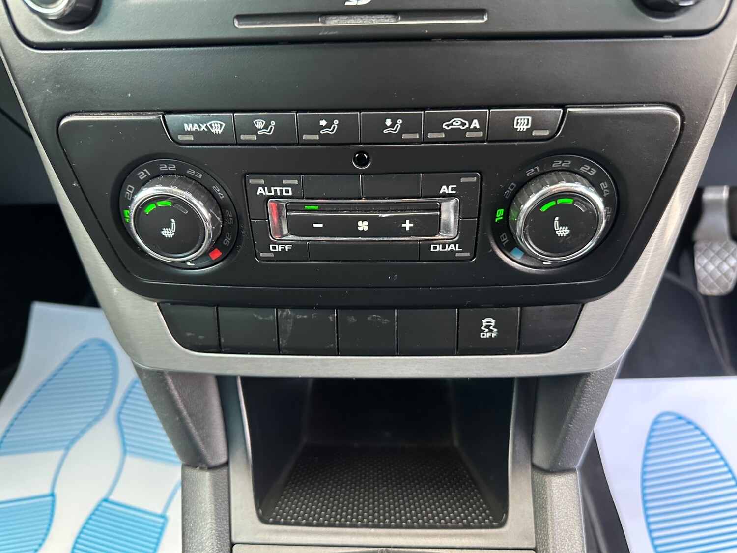 Used Skoda Yeti 2012 for sale - 77950948: Photo 29