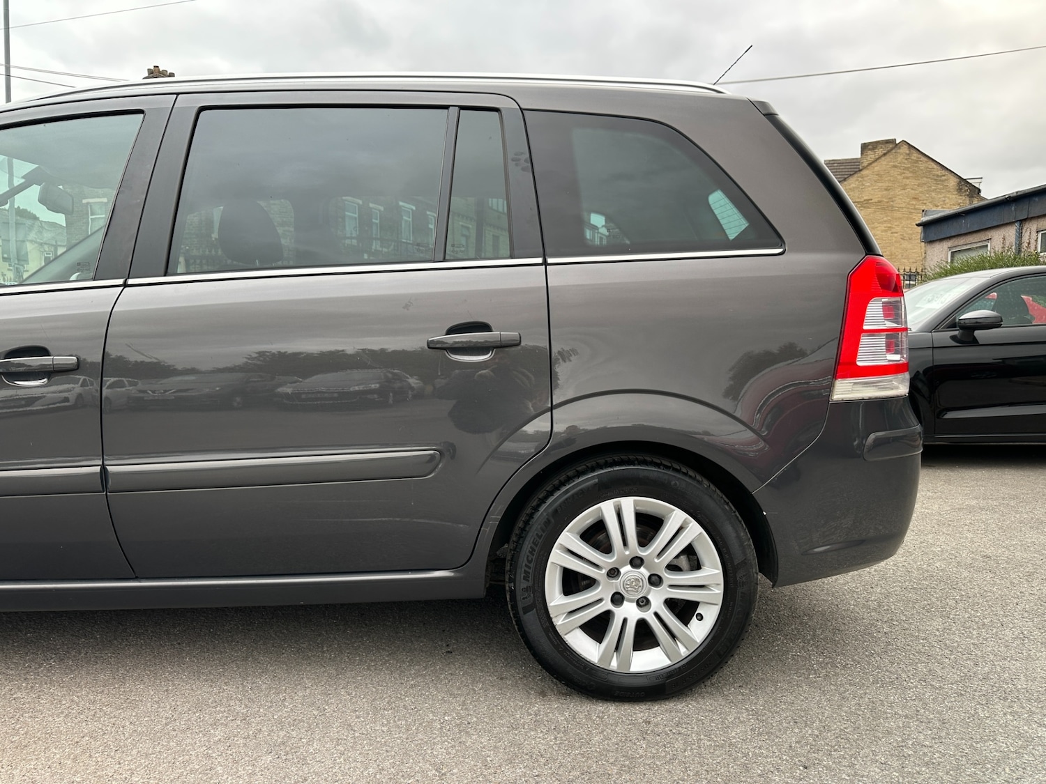 Vehicle 29