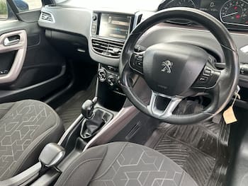 Used Peugeot 2008 2014 for sale - 79651208: Photo