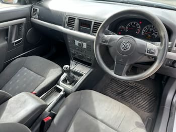 Used Vauxhall Vectra 2005 for sale - 79834350: Photo