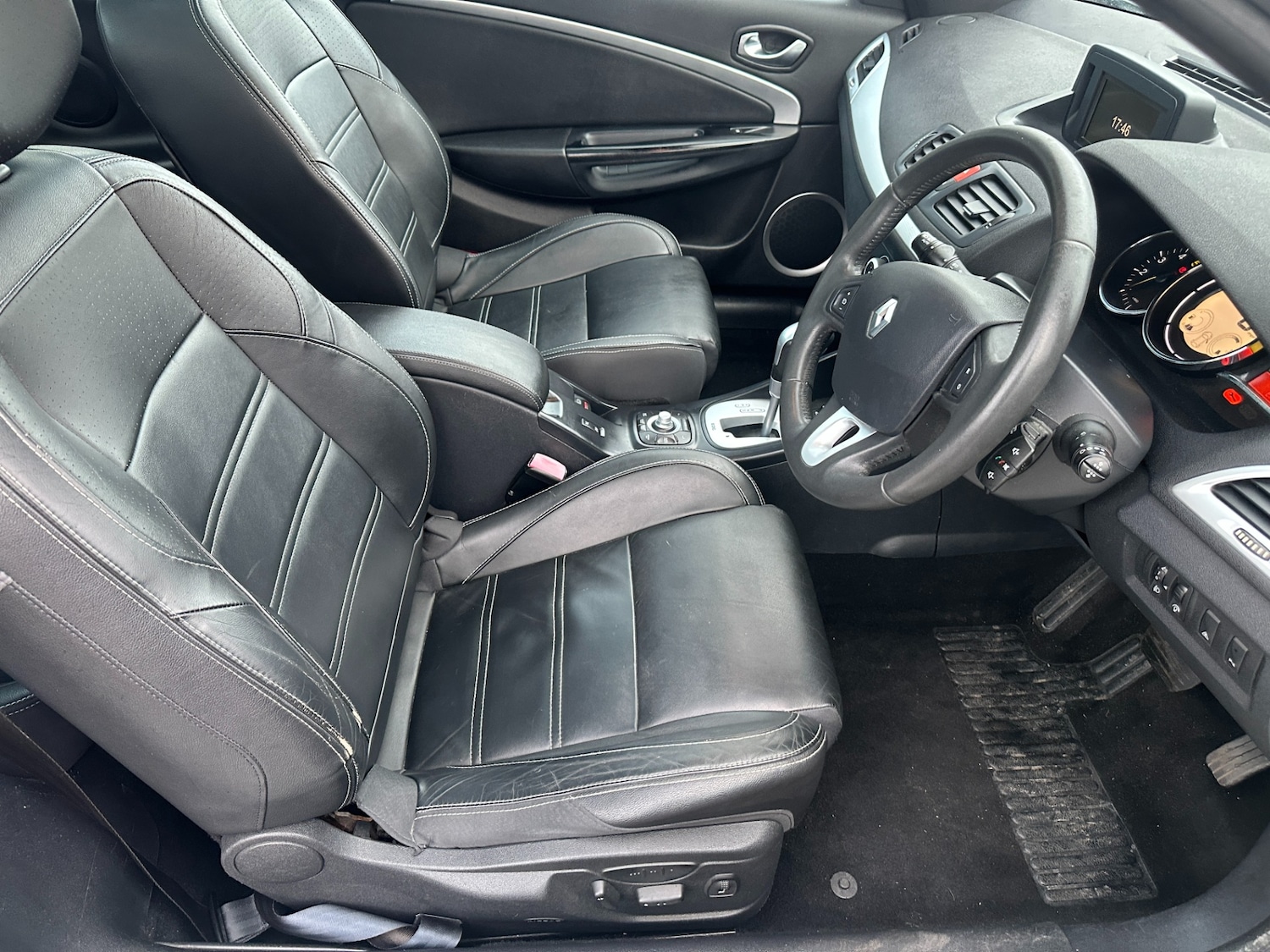 Used Renault Megane 2011 for sale - 78176592: Photo 7