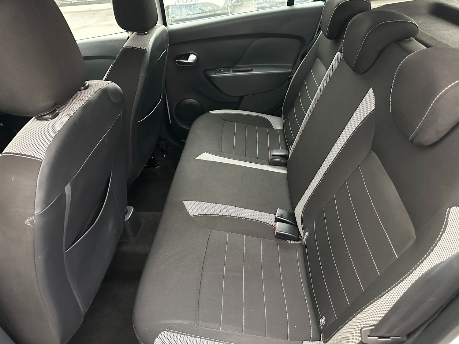 Used Dacia Sandero Stepway 2017 for sale - 77249042: Photo 13