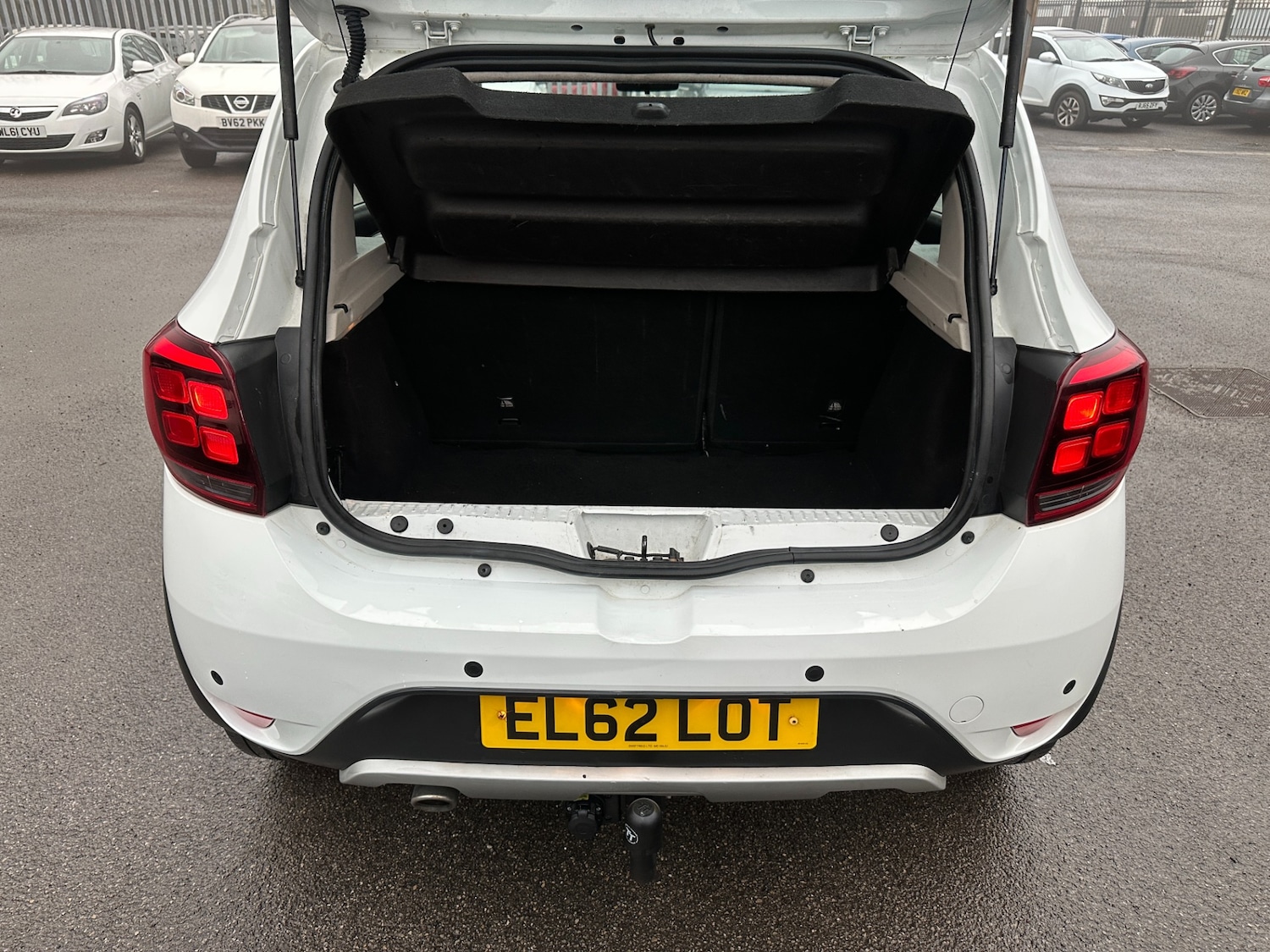 Used Dacia Sandero Stepway 2017 for sale - 77249042: Photo 16