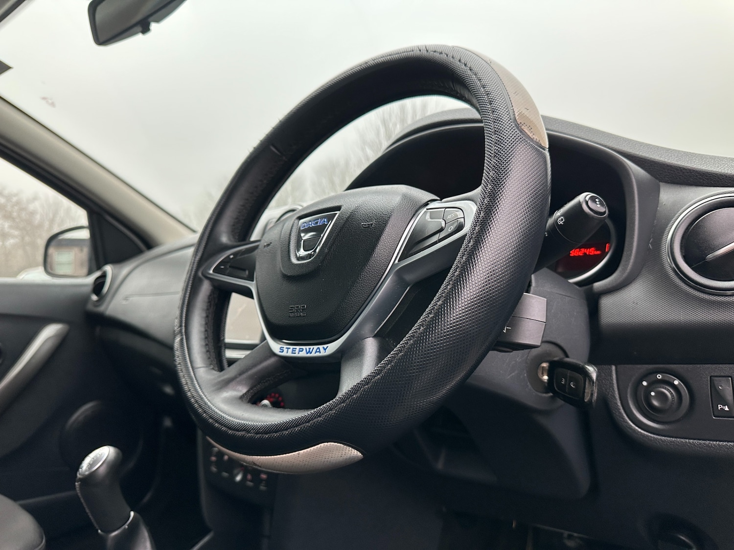 Used Dacia Sandero Stepway 2017 for sale - 77249042: Photo 34