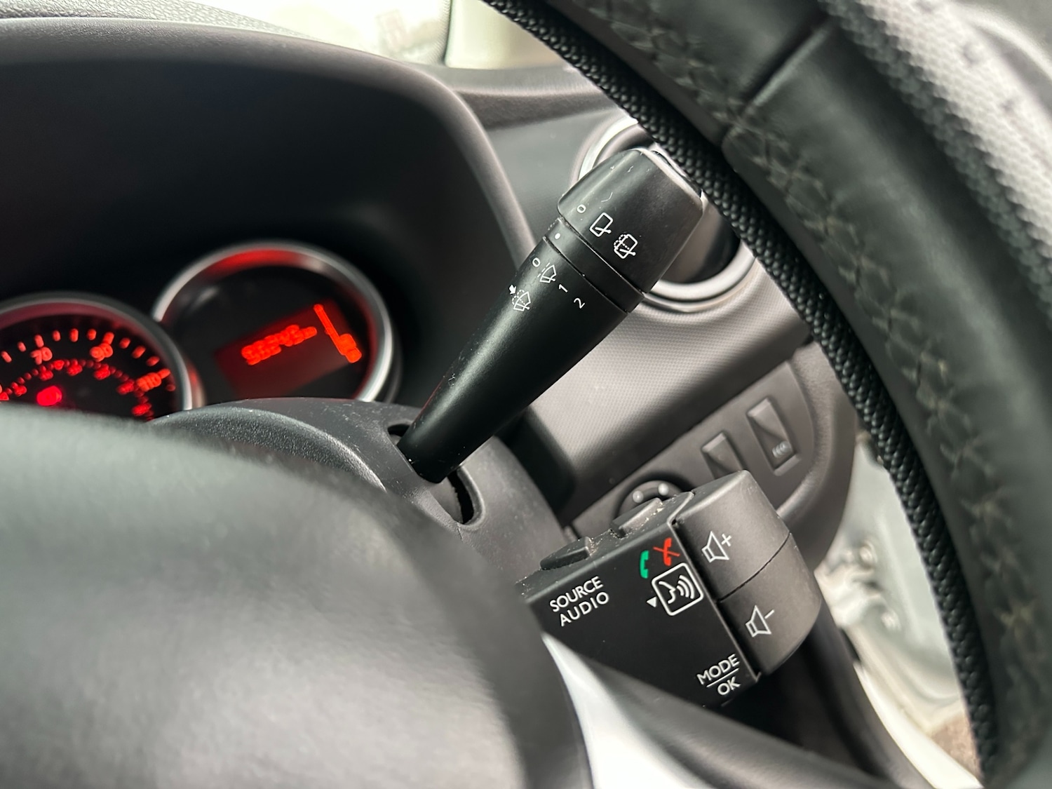 Used Dacia Sandero Stepway 2017 for sale - 77249042: Photo 41