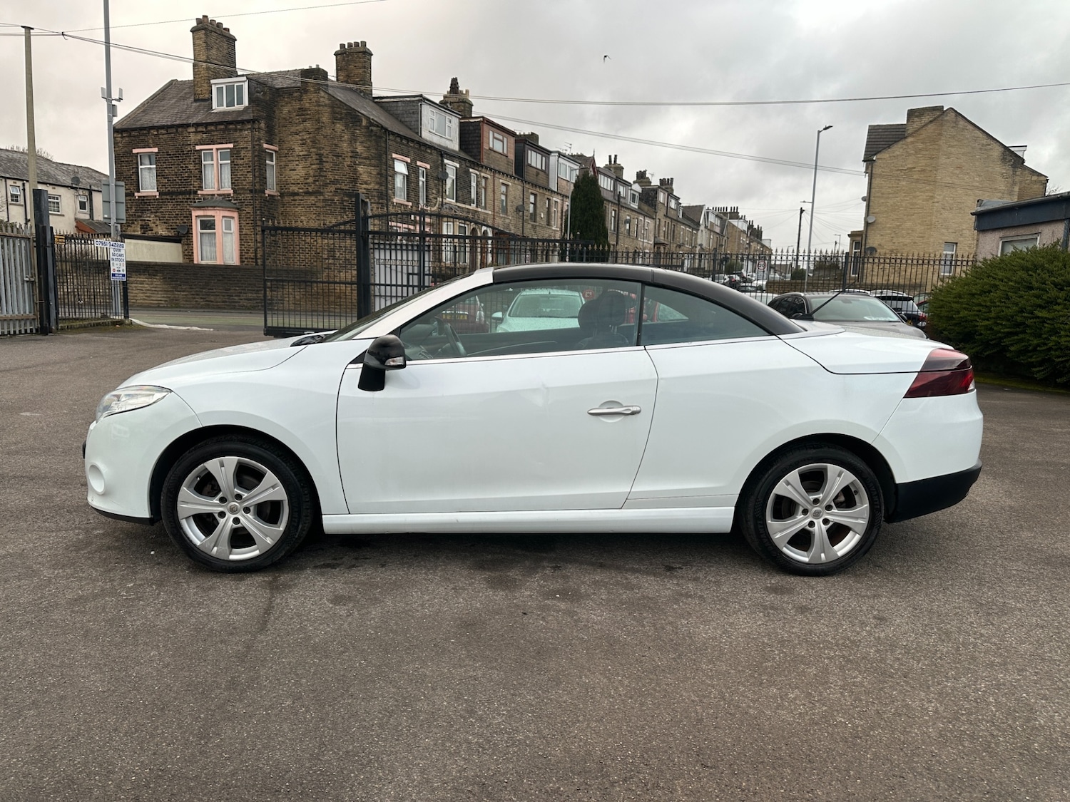 Used Renault Megane 2011 for sale - 77950989: Photo 10