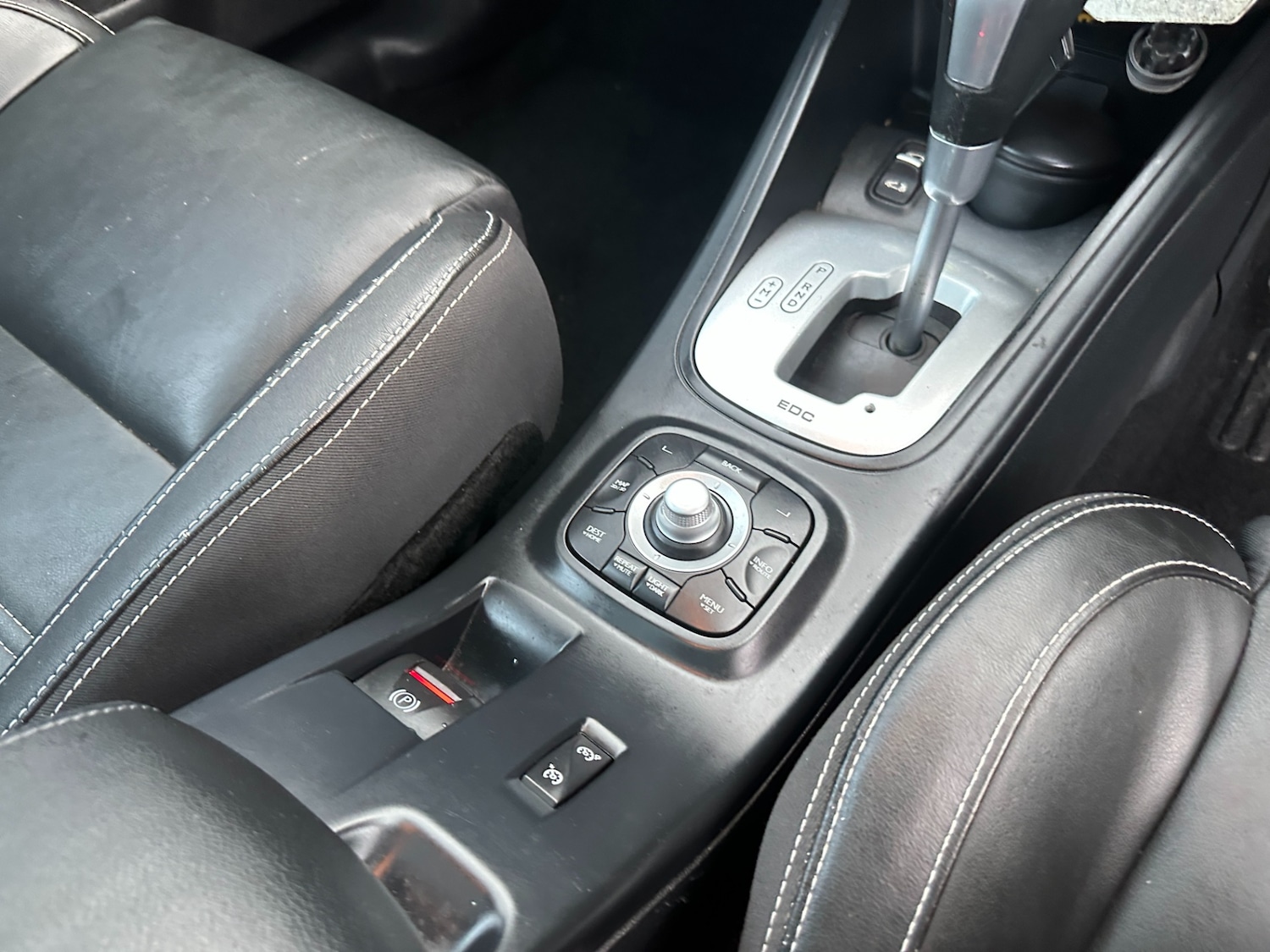 Used Renault Megane 2011 for sale - 77950989: Photo 18