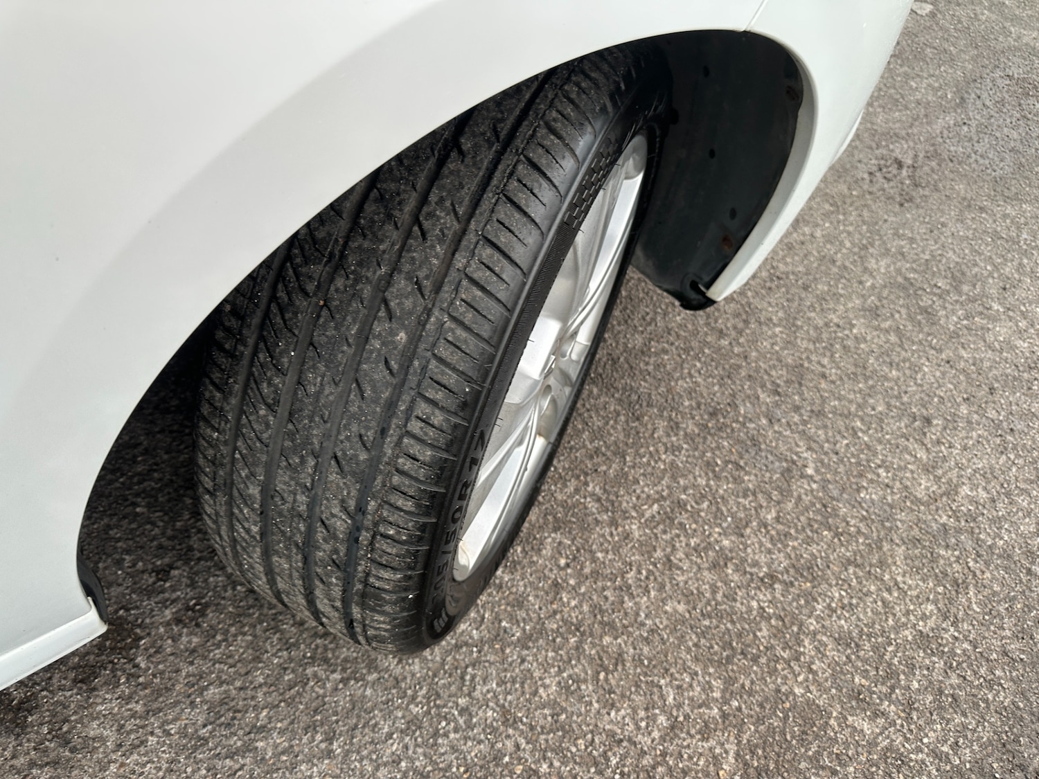 Used Renault Megane 2011 for sale - 77950989: Photo 4